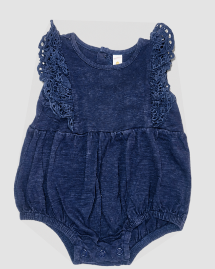 Seconde main - Body bébé bleu marine à volants en dentelle