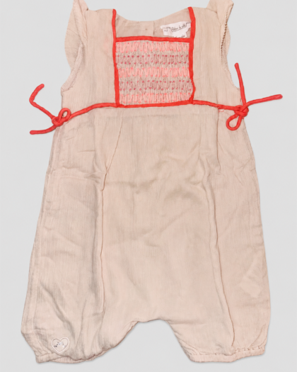 Seconde main – Barboteuse écrue à smocks et liens corail