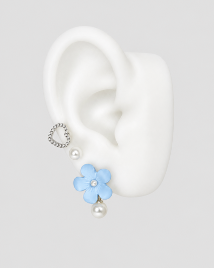 Lot de pins fleur, cœur et perles