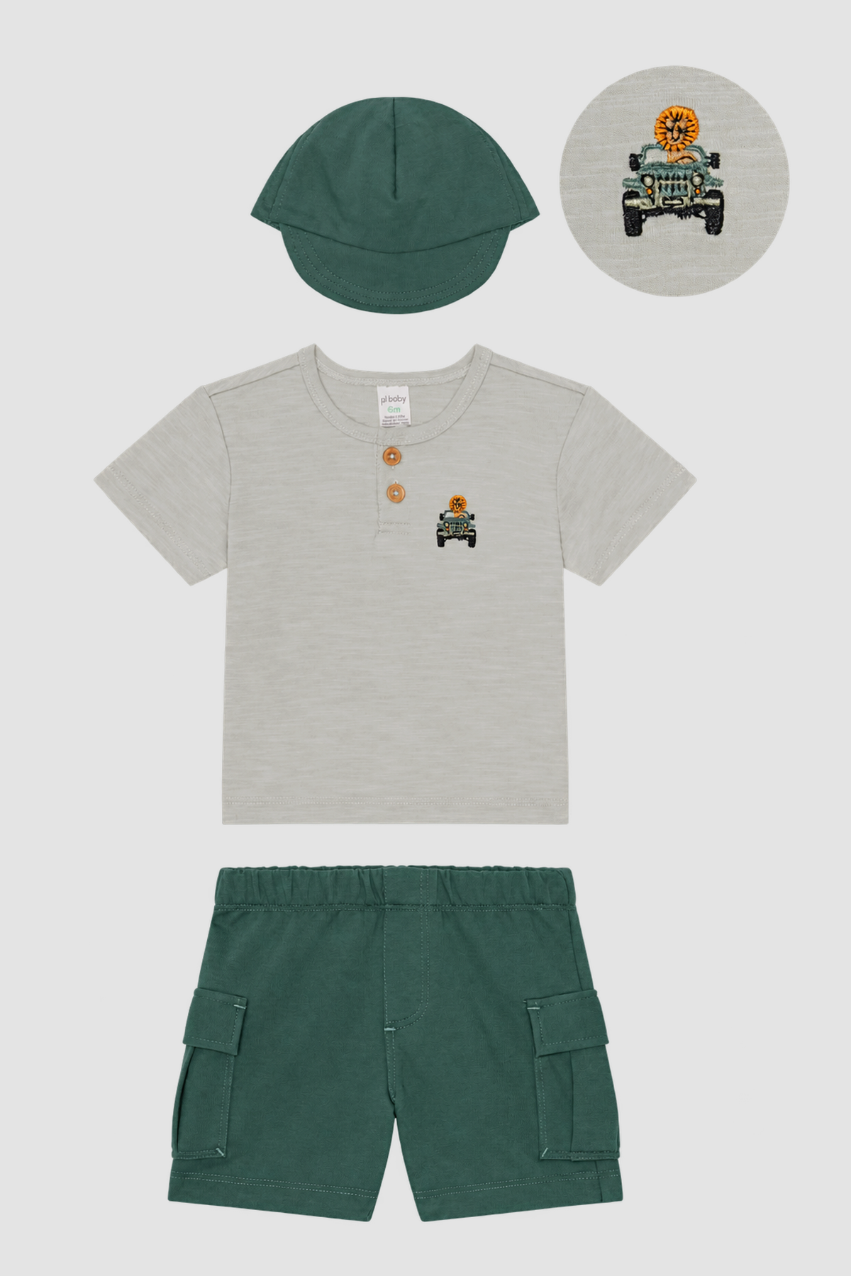 Ensemble bébé Petit Lem safari : haut clair à motif lion, short cargo vert et casquette verte