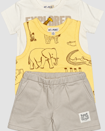 ensemble Kit + Pearl 3 pièces, t-shirt écru Explorer, débardeur jaune animaux et short beige