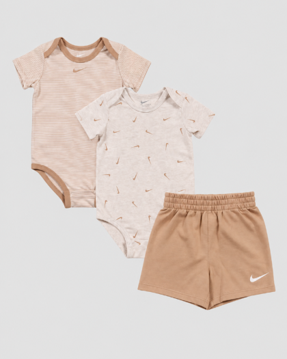 Ensemble bébé Nike beige de 3 pièces : 2 bodies et 1 short, taille 6 mois