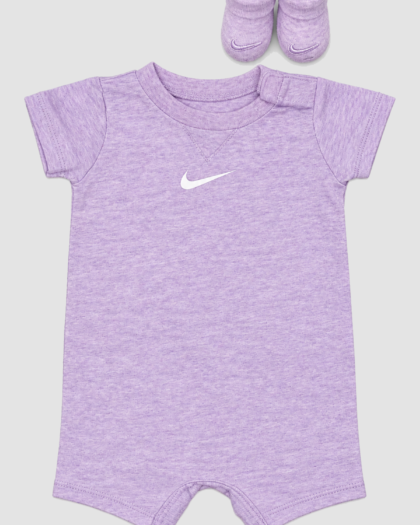 Ensemble bébé fille Nike barboteuse et chaussons lilas (0–6 mois) – ensemble complet