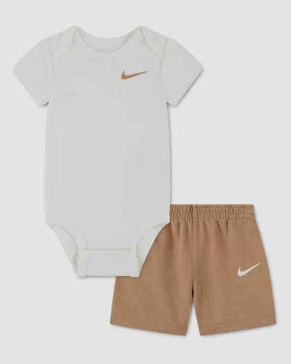 Ensemble Nike Baby body blanc et short beige 2 pièces (3 et 6 mois)