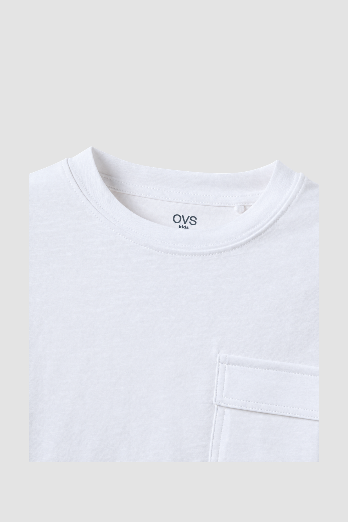 T-shirt blanc OVS garçon à manches courtes avec poche poitrine